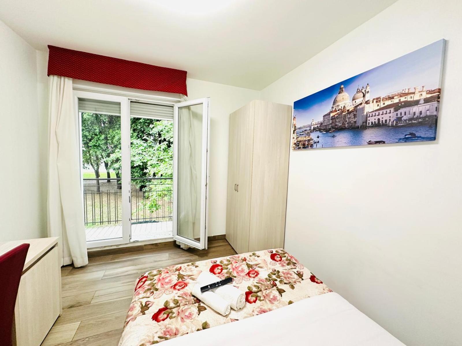 Dream Hub Hotel Mestre Eksteriør billede